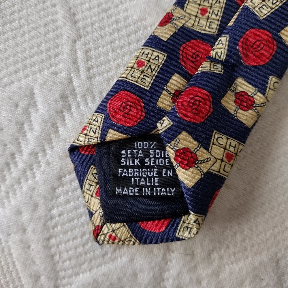 Silk Chanel Blue, Red, and Tan Tie EUC